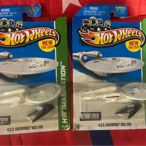 Hot Wheels U.S.S. Enterprise NCC-1701 Die-Cast Star Trek Ship - White